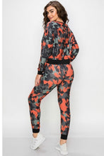 Load image into Gallery viewer, Print loungewear Set
