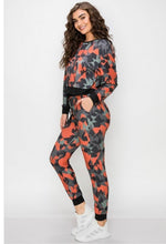 Load image into Gallery viewer, Print loungewear Set
